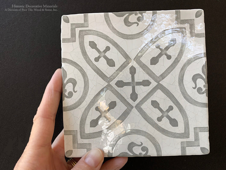 Carriage House English Encaustic Tile Collection - King's Medallion on Vintage Warm White